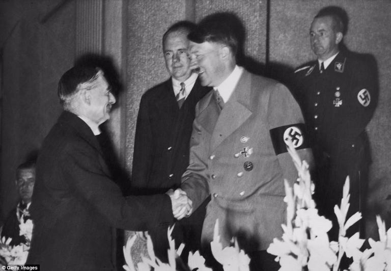 pm chamberlain and hitler